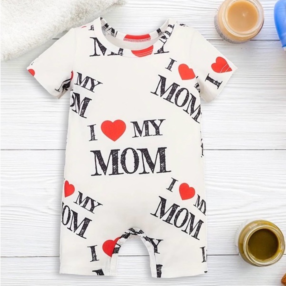 Baby Cute Breathable I Love My Mom Printed Red Hearts and Black Text Jumpsuit